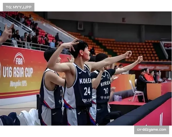 中国男篮半场落后韩国13分，外线手感冰凉