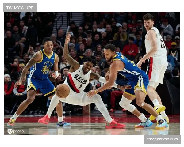 勇士开拓者战术博弈：阿夫迪亚持球击穿防守体系